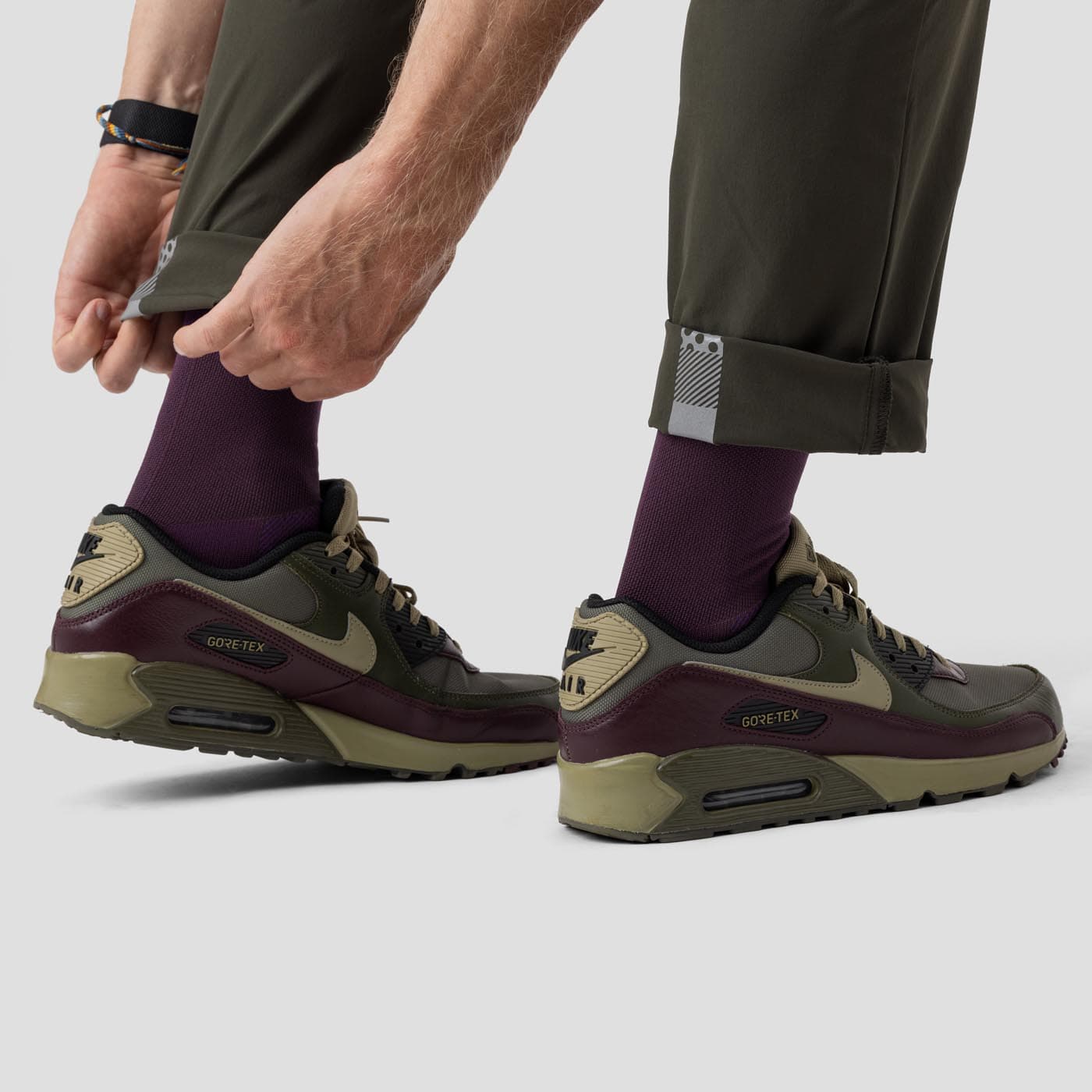 Men's Lightweight Mission Pants - Olive - Image 4