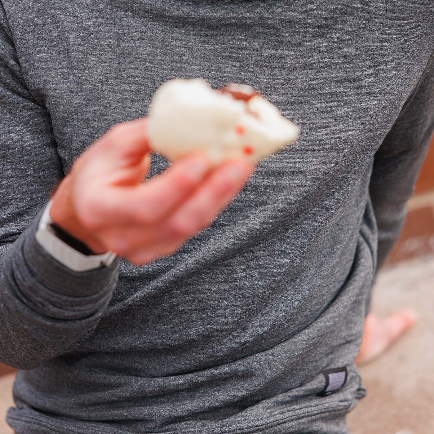 Men's Merino Gravel Sweater - Charcoal - Image 11
