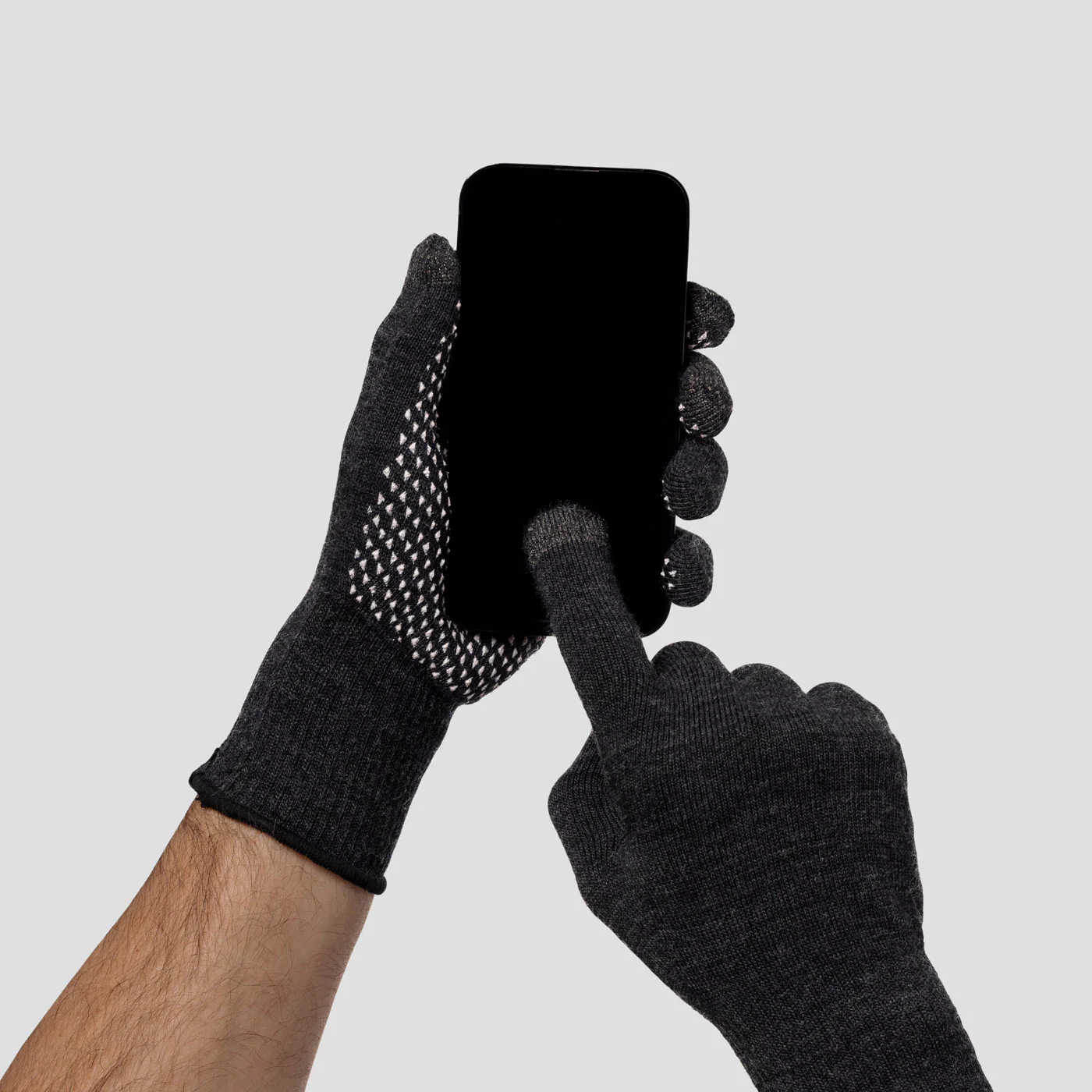 Merino Gloves - Charcoal - Image 4