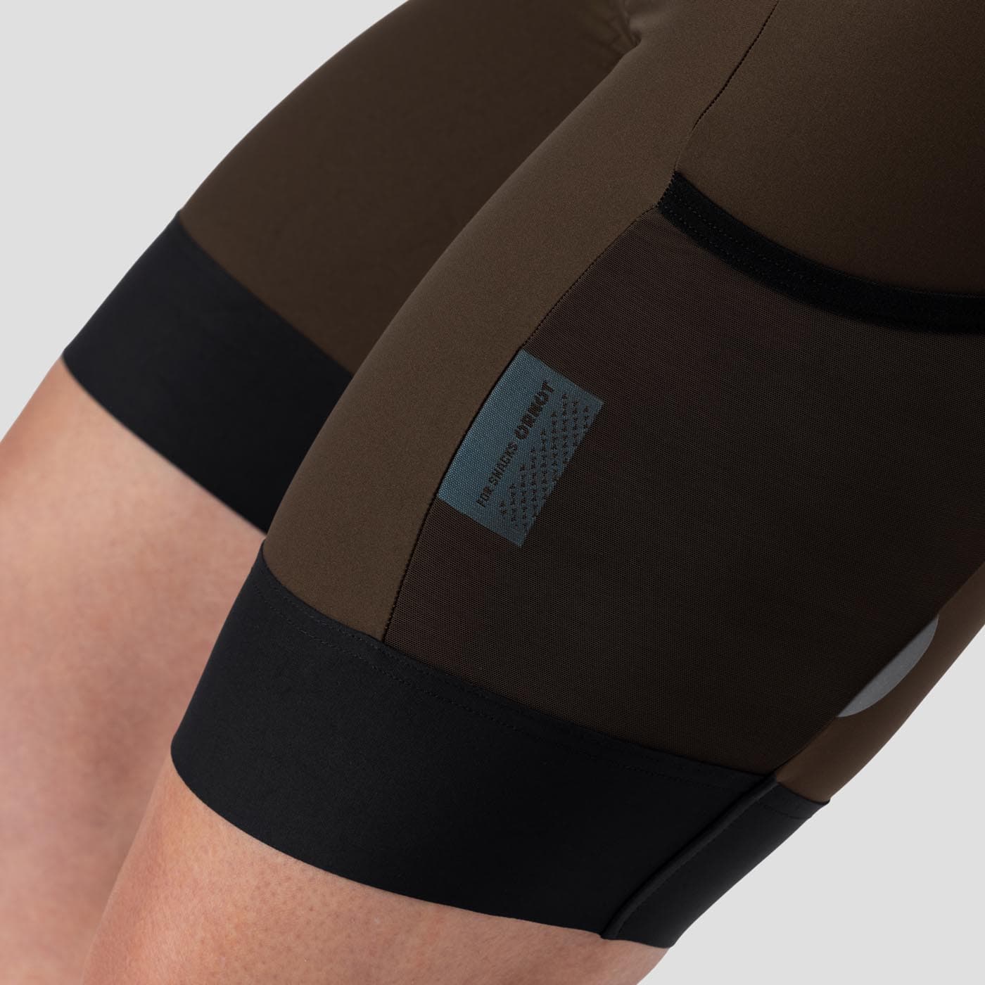 2025 Women's Droptail Cargo Bib Short - Cortado - Image 7