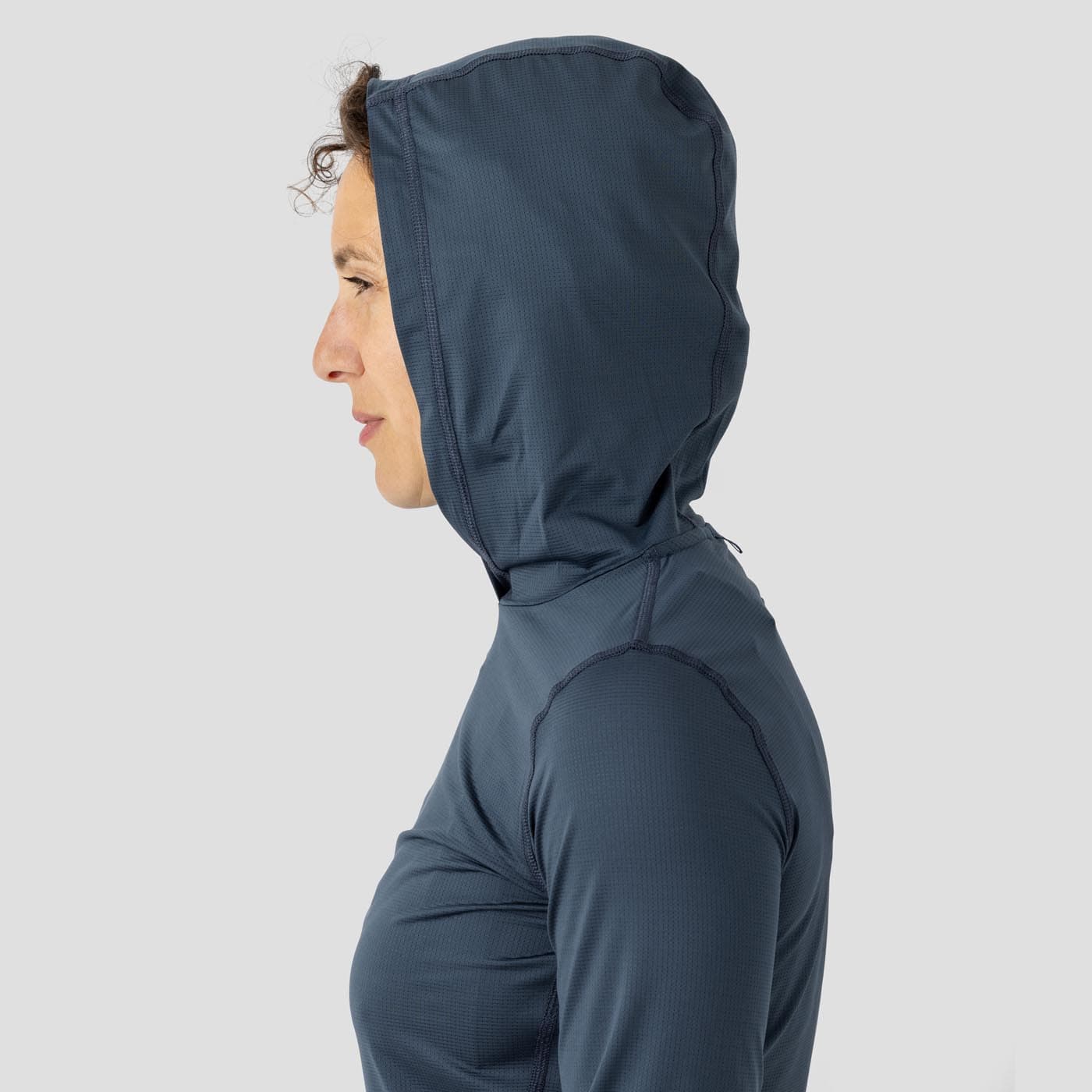 Women's UV Hooded Trail Shirt - Stone Blue - Image 5